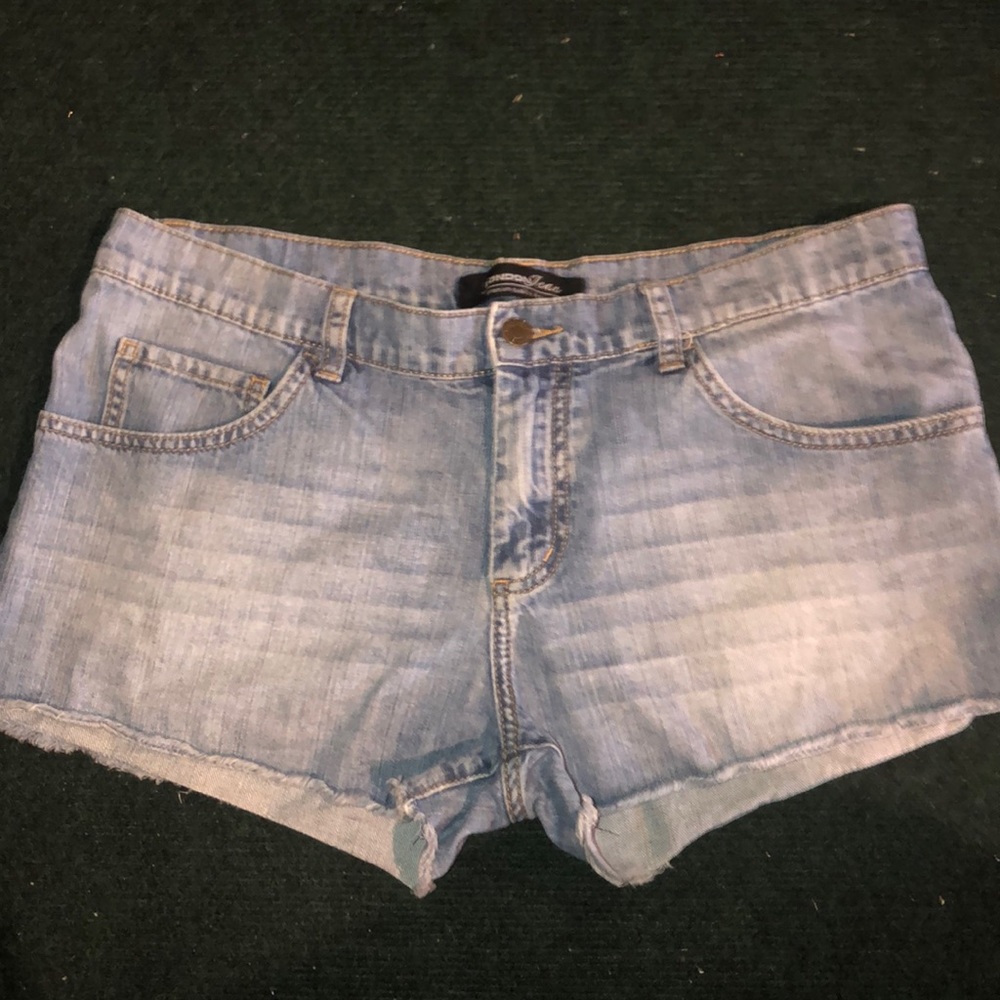 Women’s jean shorts